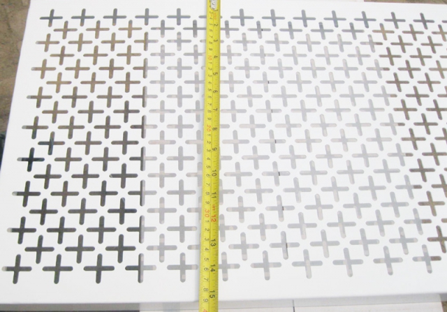 铝板冲孔网-04